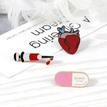 30 Styles Medical Enamel Brooch Syring Heart Stethoscope Pins for Nurse Doctor Cartoon Lovely Backpack Lapel Badge Jewelry Gifts 3