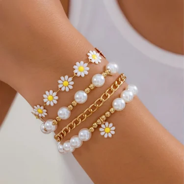 8pcs Vintage Daisy Flower Pendant Bracelet Set for Women Bohemian Beaded Enamel Star Heart Pearl Bangles Trendy Jewelry Gifts 4