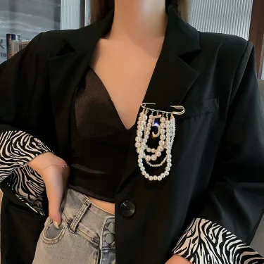 Luxury Fashion Pearl Number 5 Brooches for Women's clothing CC Brooch Gift for Girl Friend Accessories For Jewelry 1