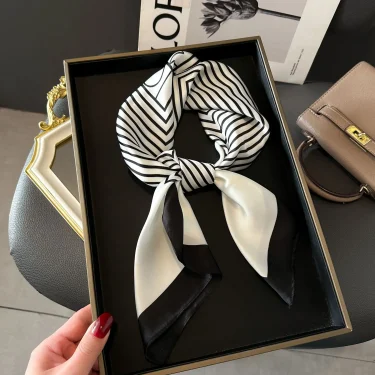 2025 New Fashion Print Square Scarf Women's Imitation Silk Scarf Casual Versatile Decoration Small Neck Scarf 70CMx70CM 3