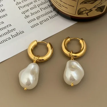 New Vintage Circle Drop Earrings Baroque Pearl Earrings Gold Color Round Earclip Women Temperament Elegant Jewelry Party Gifts 2