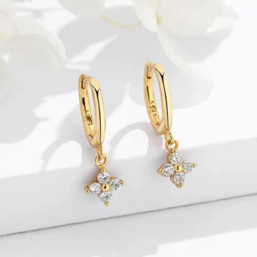 925 Silver Needle Zircon Four Leaf Hoop Earrings for Women Girls Fashion Huggies Party Wedding Jewelry Gift eh190 3