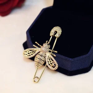 Luxury Full Crystal Gold Color Bee Brooches For Woman Shiny Hollow Bee Brooch Pin For Coat Scraf Fine Jewelry 1