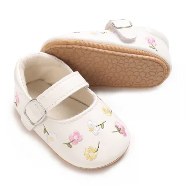 0-18Months New baby girl shoes embroidered party dress, the first non slip rubber sole baby girl crib shoes 4