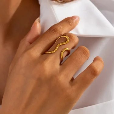 LATS Stainless Steel Gold Color Rings for Women Men 2024 Colorfast Popular Party Personalized Exaggerated Charms Jewelry Gifts 2