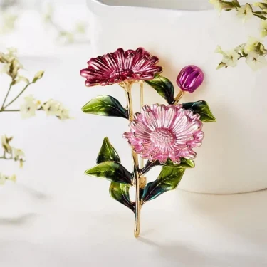 Cute Romantic Colorful Flower Metal Brooches For Women Alloy Crysal Plant Brooche Party Birthday Jewelry. 4