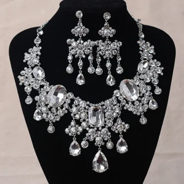 Itacazzo Bride Accessories Exquisite Necklace Earrings Three Piece Set&Suitable for Women's Wedding, Birthday, Party Matching 1