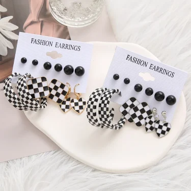 Fashion Black Heart Drop Earrings Set for Women Chessboard Ladies Love Tai Chi Temperament Earring 2023 Trendy Jewelry Gifts 4