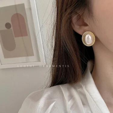 Women Girls Korean Style Camellia Baroque Pearl Earrings Fashion Vintage Jewelry Bow Heart Shape Elegant Lady Ear Rings Ear Clip 3