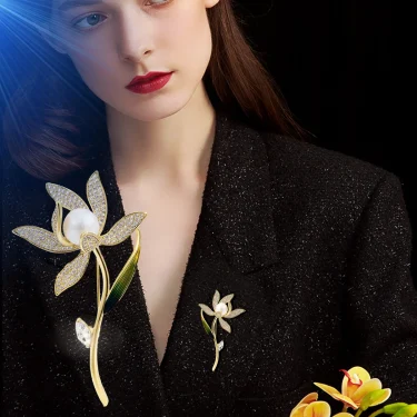 High End Fashion Luxury Rhinestone Narcissus Flower For Women Elegant Pearl Zircon Plant Brooch Pin Clothing Accessories Jewelry 4