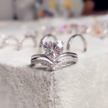 Delicate Silver Color White Zircon Stones Heart Rings for Women Fashion Bridal Engagement Wedding Ring Set Jewelry Gift 2