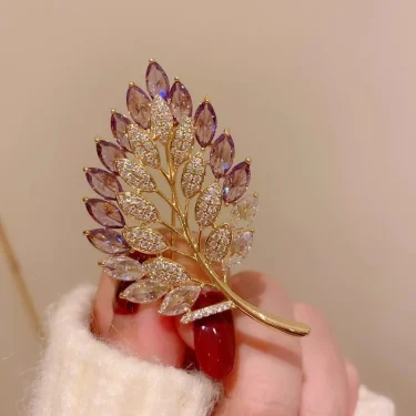 1Pc Chic Leaves Brooch for Men Women Luxury Plant Brooches Pins Inlaid Zircon Jewelry Trendy Accessories Party Gifts 2024 Trend 1