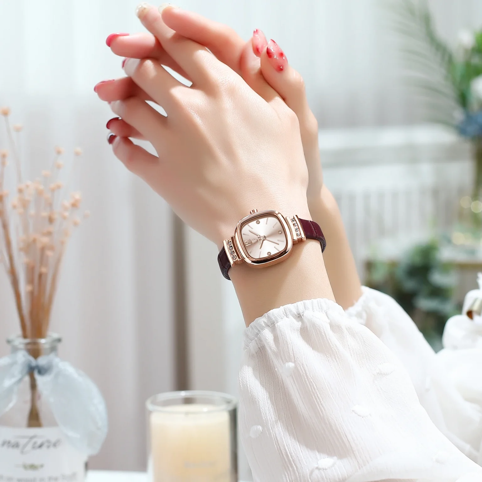POEDAGAR Women Watches Fashion Square Diamond Leather Quartz Watch Top Brand Luxury Waterproof Ladies Wristwatch Girlfriend Gift 5