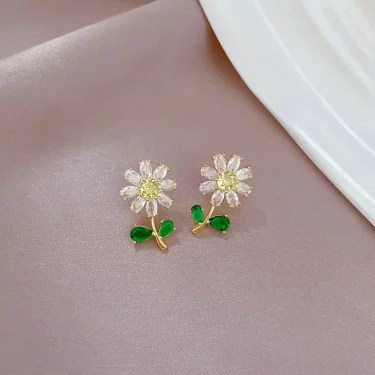 Classic Green Leaf Flower Necklace and Earrings Set Light Luxury Sunflower Personalized Banquet Stainless Steel Jewelry 6