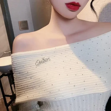 diamond crown English letter brooch Fashion accessories 3