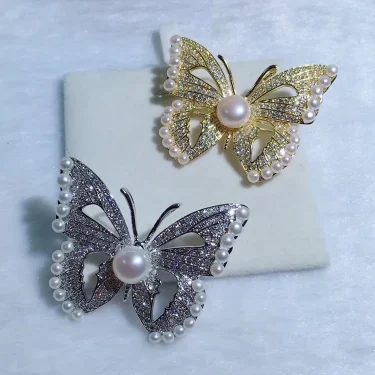 Luxury Rhinestone White Pearl Butterfly Brooches Insect Crystal Pins Fashion Suit Accessory Women's Corsage Outfit Gifts 2