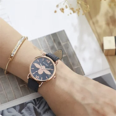 Fashion Casual Female Quartz Clock Simple Little Bee Design Women Watches Vintage Green Leather Ladies Luxury Wristwatches 6