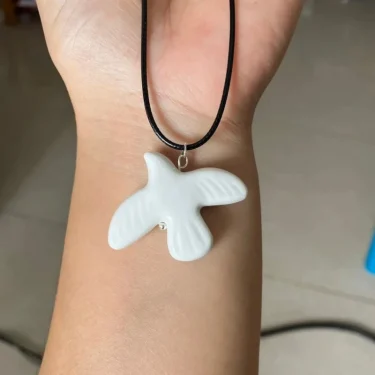 Fashion White Peace Dove Pendant Necklace Earrings for Women Vintage Metal Geometric Round Ear Hoop Jewelry Gift 3