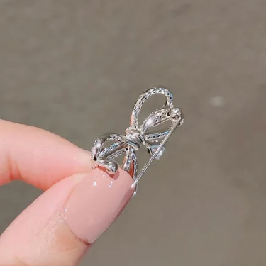 Elegant Bowknot Water Drop Brooches Buckle Pin for Girl Bridal Shiny CZ Crystal Bow Knot Ribbon Jewelry For Wedding Party 5