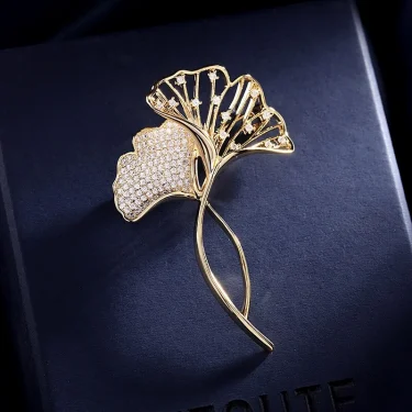 Leaf Brooches For Women Wedding Party Flower Brooches Pin Fashion Bijouterie Broche Femme Bijoux De Luxe Retro Elegant Ginkgo 4