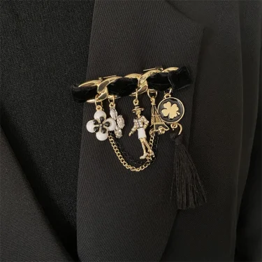 Tassel CC Women's brooch for women Camellia Pearl Brooches luxury designer clothing accessories 2