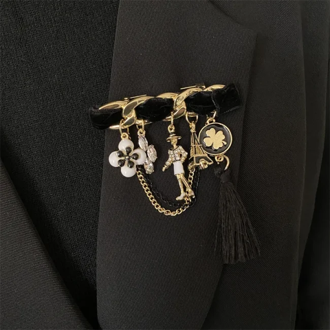 Tassel CC Women's brooch for women Camellia Pearl Brooches luxury designer clothing accessories 2