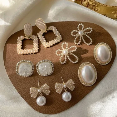 Women Girls Korean Style Camellia Baroque Pearl Earrings Fashion Vintage Jewelry Bow Heart Shape Elegant Lady Ear Rings Ear Clip 1