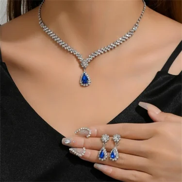 Luxurious Crystal Necklace Earrings Set Water Drop Pendant Clavicle Chain Party Jewelry Accessories for Women Wedding Bride 5