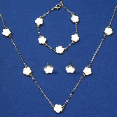 Lucky Five-petal Flower Five-leaf Clover Bracelet Earrings Necklace Three-piece set for woman Stylish Accessories Party Jewelry 4