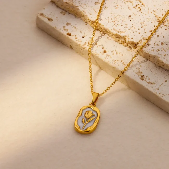 Rose Pendant Necklaces for Women Gold Color Flora Necklace Waterproof Wedding Couple Aesthetic Stainless Steel Jewelry collar 2