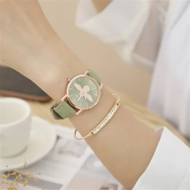 Fashion Casual Female Quartz Clock Simple Little Bee Design Women Watches Vintage Green Leather Ladies Luxury Wristwatches 5