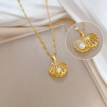 Exquisite French Hollow Shell Pearl Necklace Light Luxury Personality High-end Retro Fashion Versatile Stainless Steel Pendant 3