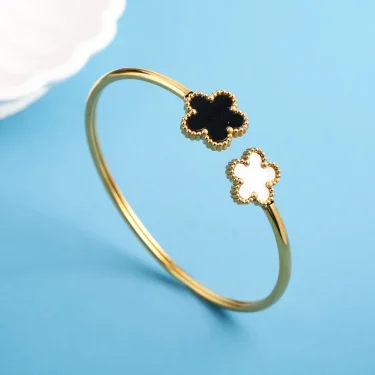 Simple Stainless Steel Shell Five-Leaf Flower OpenS Bangle Classic Luxury For Man Woman Daily Party Birthday Jewelry Gift Clover 1