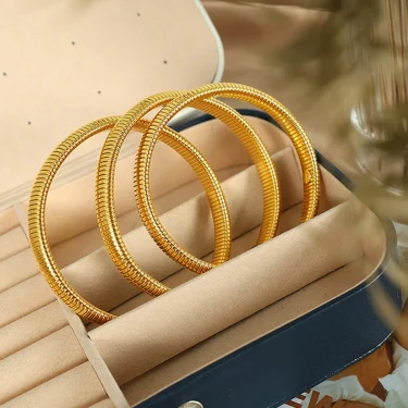 Women Girls Simple Design Elastic Bracelet Fashion Stainless Steel Punk Style Spiral Bracelet Hip Hop Waterproof Vintage Bangle 3