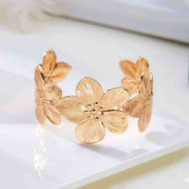 Elegant Big Metal Flowers Cuff Bangle for Women Girls Sweet Gold Color Butterfly Bracelets Aesthetic Party Jewelry Accessories 1