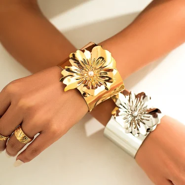 DIEZI Exaggerate Punk Gold Silver Color Rose Flower Cuff Bangles For Women Vintage New Bracelet Boho Fashion Wide Bangle Jewelry 1