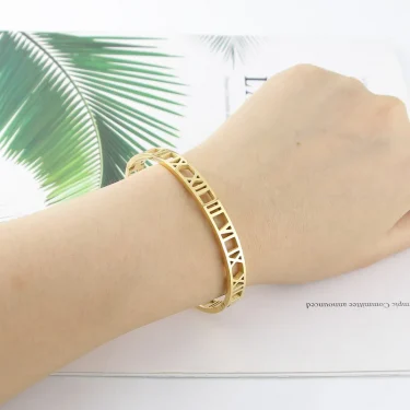 Delicate Hollow Roman Numeral Bracelets & Bangles Titanium Steel Bangle Fine Jewelry For Women Vacuum Plating Bangle Top Quality 6