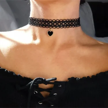 Vintage Fashion Black Lace Heart-Shape Artificial Pearl Pendant Necklace Female Women Sexy Simple Choker Ladies Party Jewelry 1