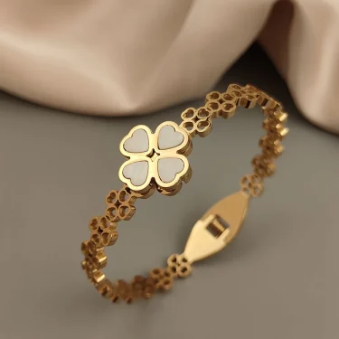 New four leaf clover white shell stainless steel gold plated bracelet, high quality waterproof silver bracelet, wedding jewelry 1