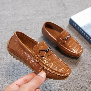 Boys Leather Shoes Round-toe Flat Soft Kids Fashion Casual Loafers Glossy Metal Buckle Children Moccasins Non-slip Britain Style 3