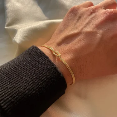 eManco Delicate Round Snake Chain Knotted Couple Friendship Bracelet Stainless Steel Gold-Plated Fashion Jewelry Wholesale 3