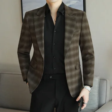 The new high quality men's casual suit is stylish and handsome slim fit with the trend checkered boutique suit single west coat 1