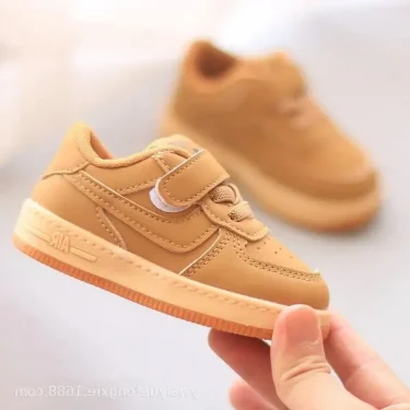 Children Sneakers Boys Girls Leather Low-Top Board Shoes Students Soft Bottom Footwear Kids Running Shoes Baby Casual Footwear 2