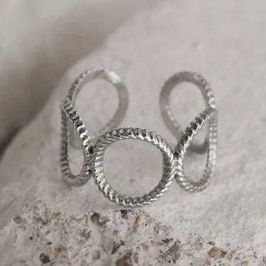 Stainless Steel Rings Minimalist Hollow Orbicular Open Lover Ring Personality Design O-Word Ring For Women Jewelry Everyday Wear 3