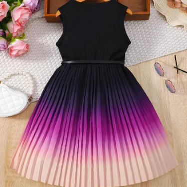 Young Girls Gradient Pleated Dress With Pit Strip And Patchwork Design On The Upper Body For Summer 2