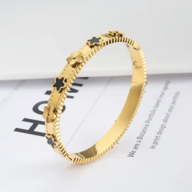 Hot Sale Fashion Gold Color Stainless Steel Flower Bracelets & Bangles For Women Cute Bracelet Jewelry Party Gift Clover 5