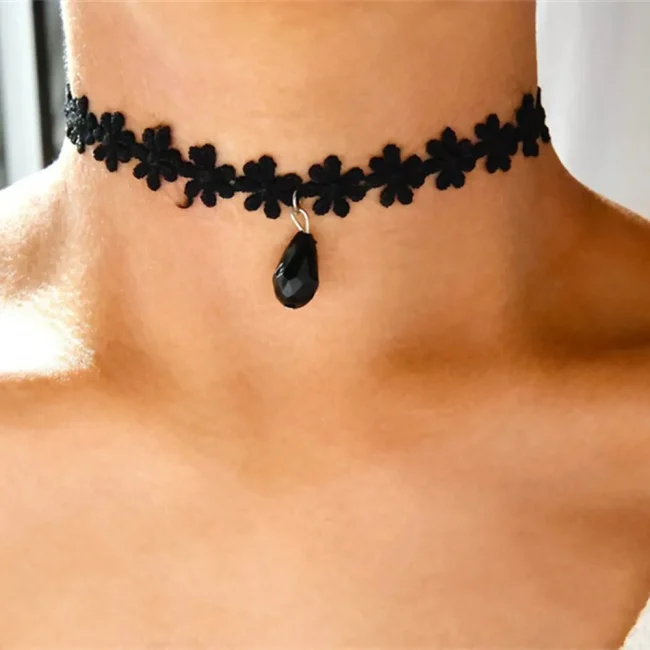 Vintage Fashion Black Lace Heart-Shape Artificial Pearl Pendant Necklace Female Women Sexy Simple Choker Ladies Party Jewelry 5