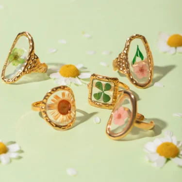 Light Cozy 18k Gold Plated Minimalist Polygonal Dry Flower Opening Ring Women Personalized Stainless Steel Statement Jewelry 2