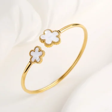 Gold-Plated Stainless Steel Five-Leaf Flower Open Bangle Luxury For Woman Girl Party Lucky Jewelry Accessories Daily Wear Clover 2