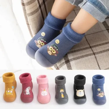 Autumn and Winter Toddler Shoes and Sock Baby Thickened Velvet Warm High Tube Boys and Girls Soft Bottom Indoor Children's Socks 2